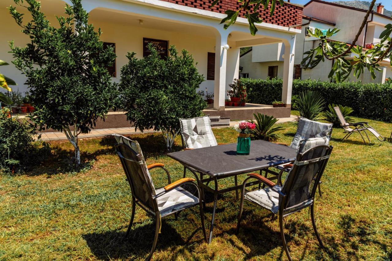 Apartments Viktorija Petrovac Exteriér fotografie