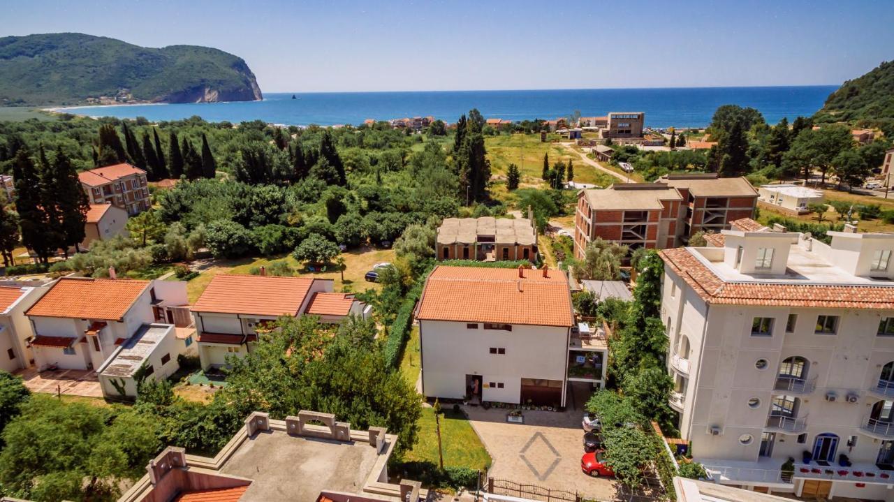 Apartments Viktorija Petrovac Exteriér fotografie