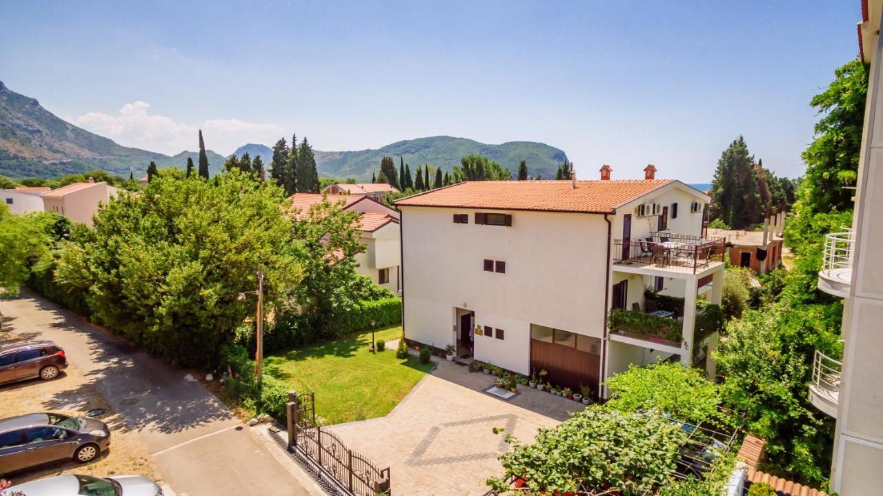 Apartments Viktorija Petrovac Exteriér fotografie