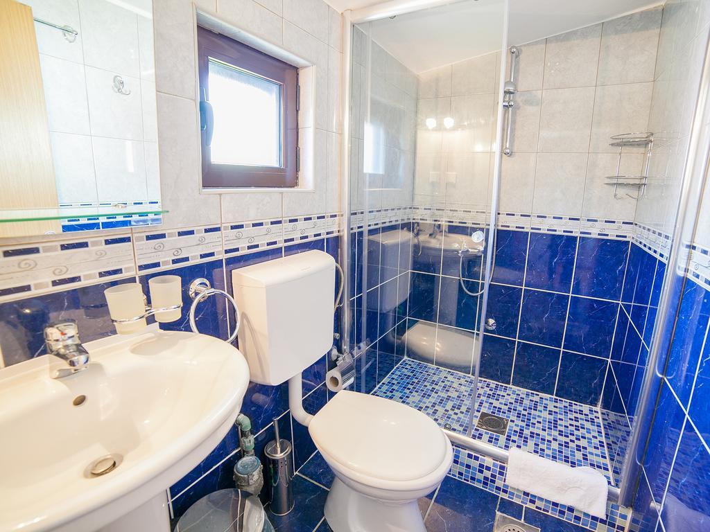 Apartments Viktorija Petrovac Pokoj fotografie