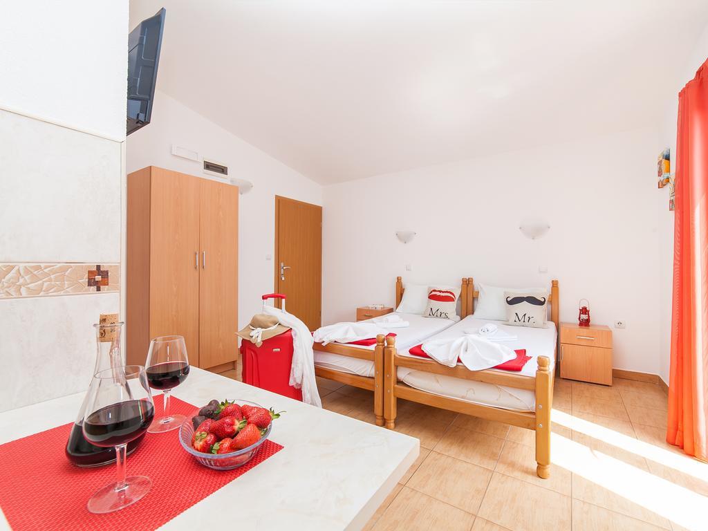 Apartments Viktorija Petrovac Exteriér fotografie