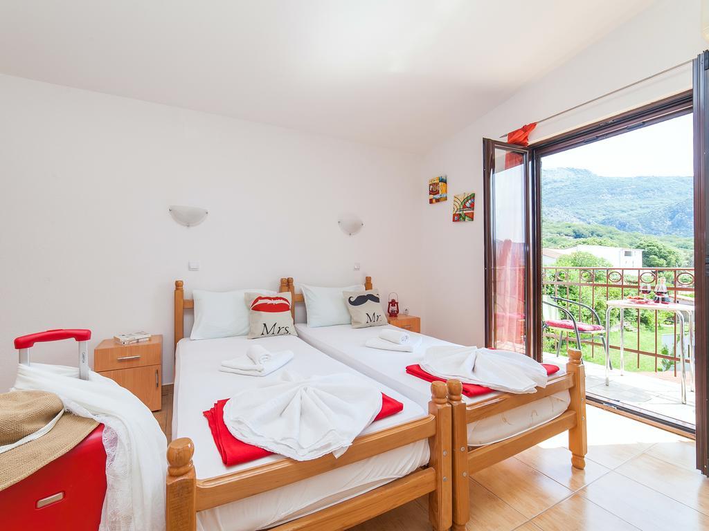 Apartments Viktorija Petrovac Exteriér fotografie
