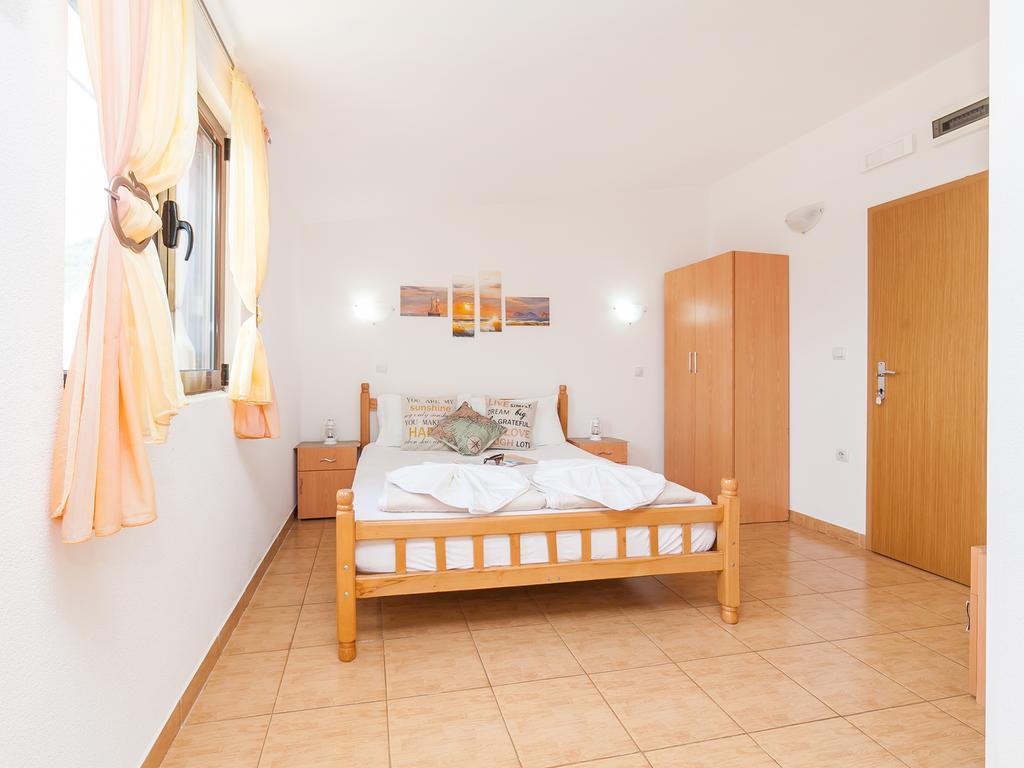 Apartments Viktorija Petrovac Exteriér fotografie